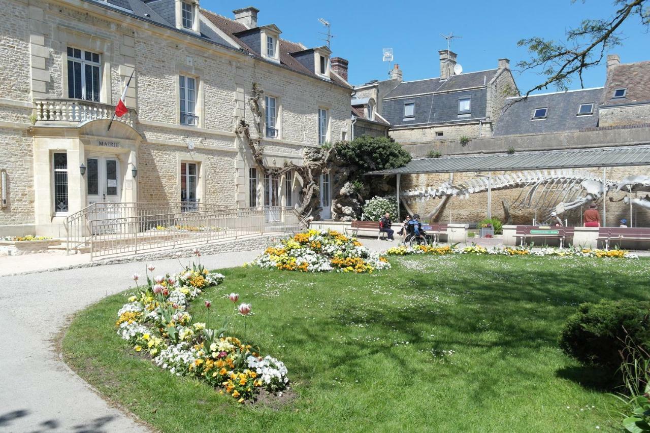 50 M2 De Charme Au Coeur Des Plaisirs De La Cote Apartman Luc-sur-Mer Kültér fotó